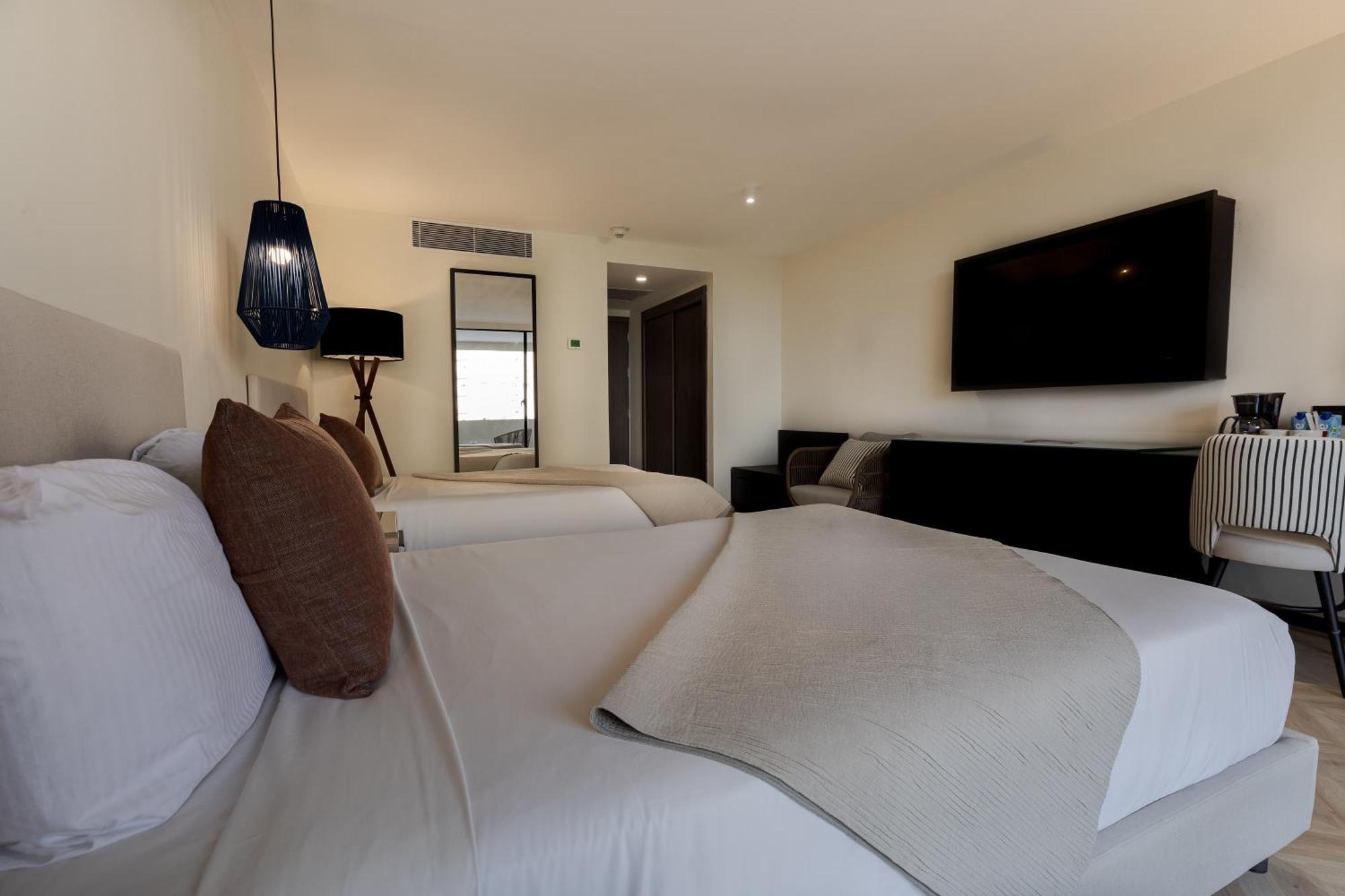 סנטו דומינגו Dominican Fiesta Hotel מראה חיצוני תמונה A room at the hotel